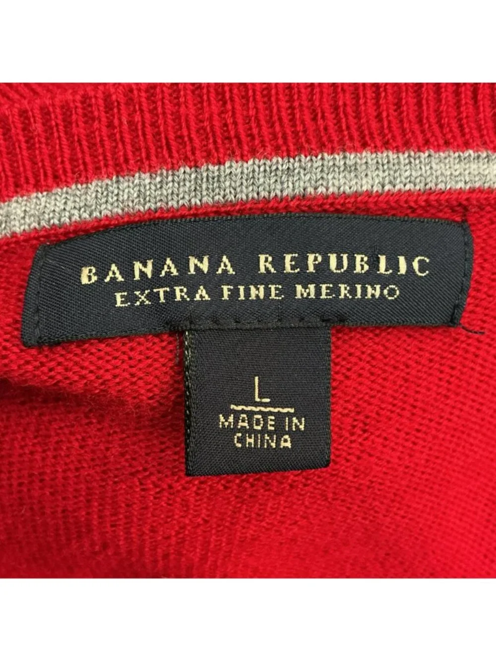 Banana Republic Red V-Neck Sweater Extra Fine Merino Wool Cable Knit Large - Picture 8 of 10